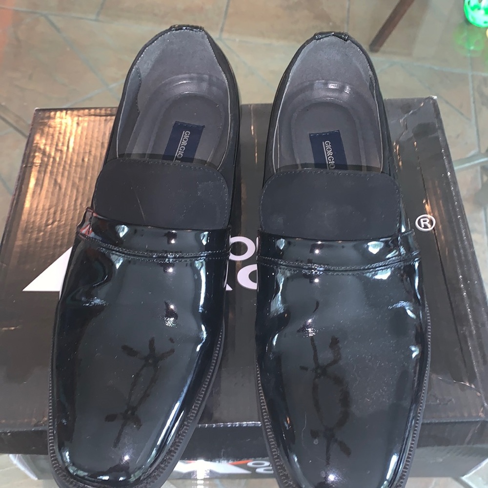 Dress shoes, black, size 9M, suede, giorgio Brutini brand